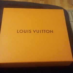 Louis Vuitton box